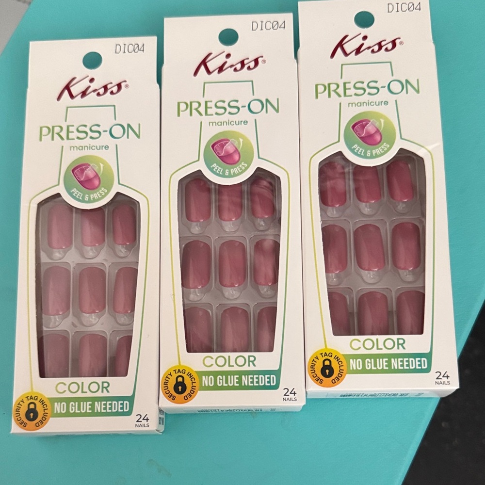 Kiss Press-On Manicure Nails - Dusty Rose (Set of 3)